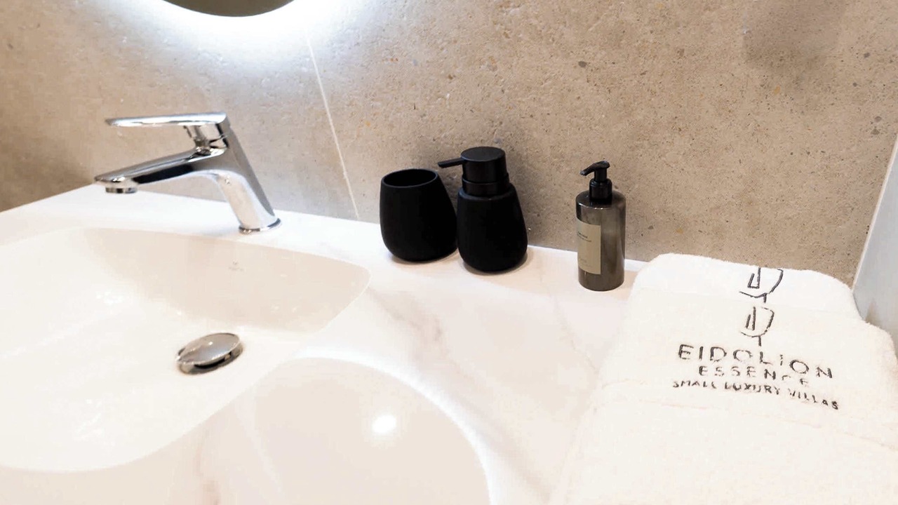 Photo of Bathroom in Ano Mera