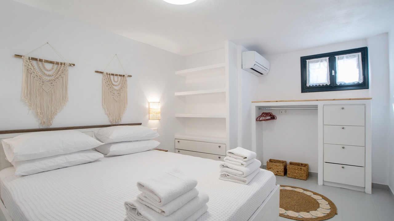 Photo of Bedroom in Nea Cryssi Akti