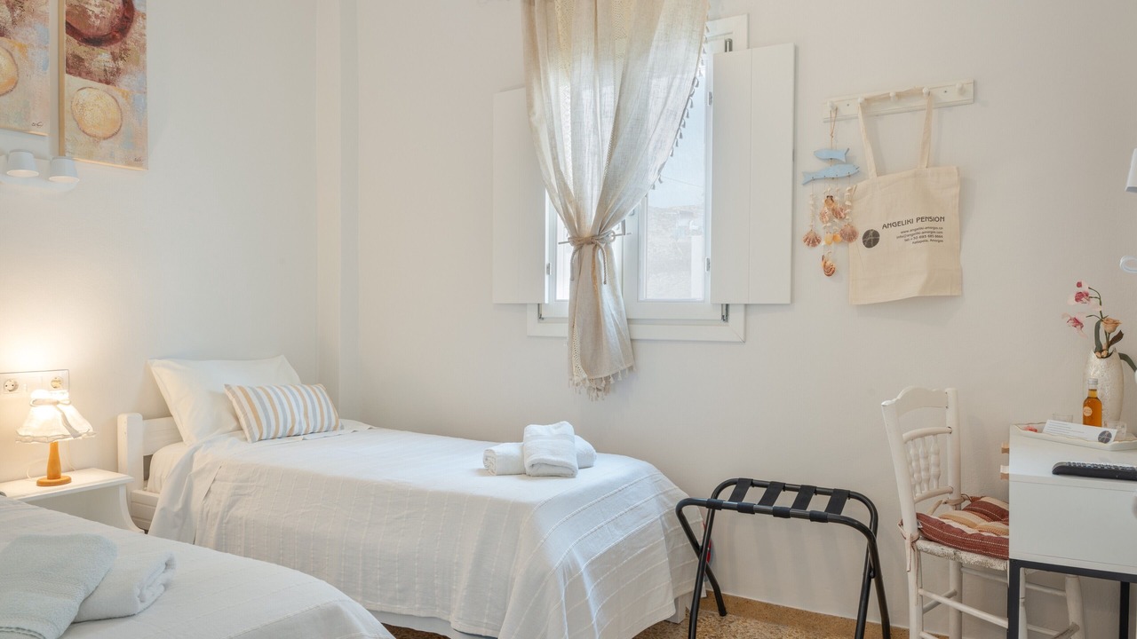 Photo of Bedroom in Katapola