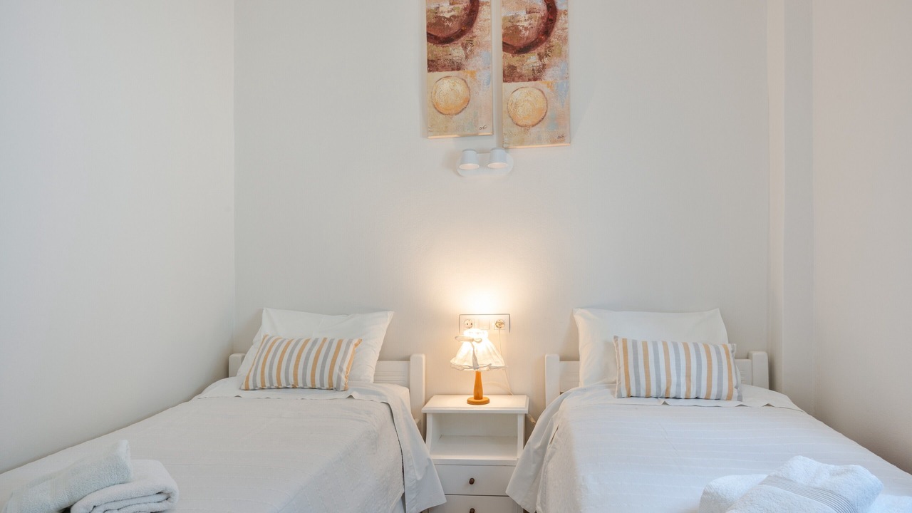Photo of Bedroom in Katapola