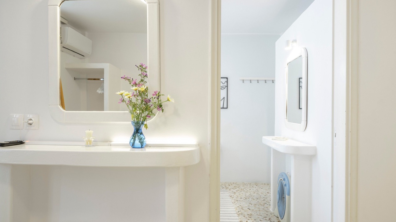 Photo of Bathroom in Katapola