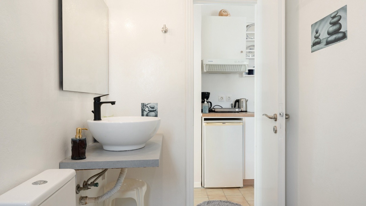 Photo of Bathroom in Katapola