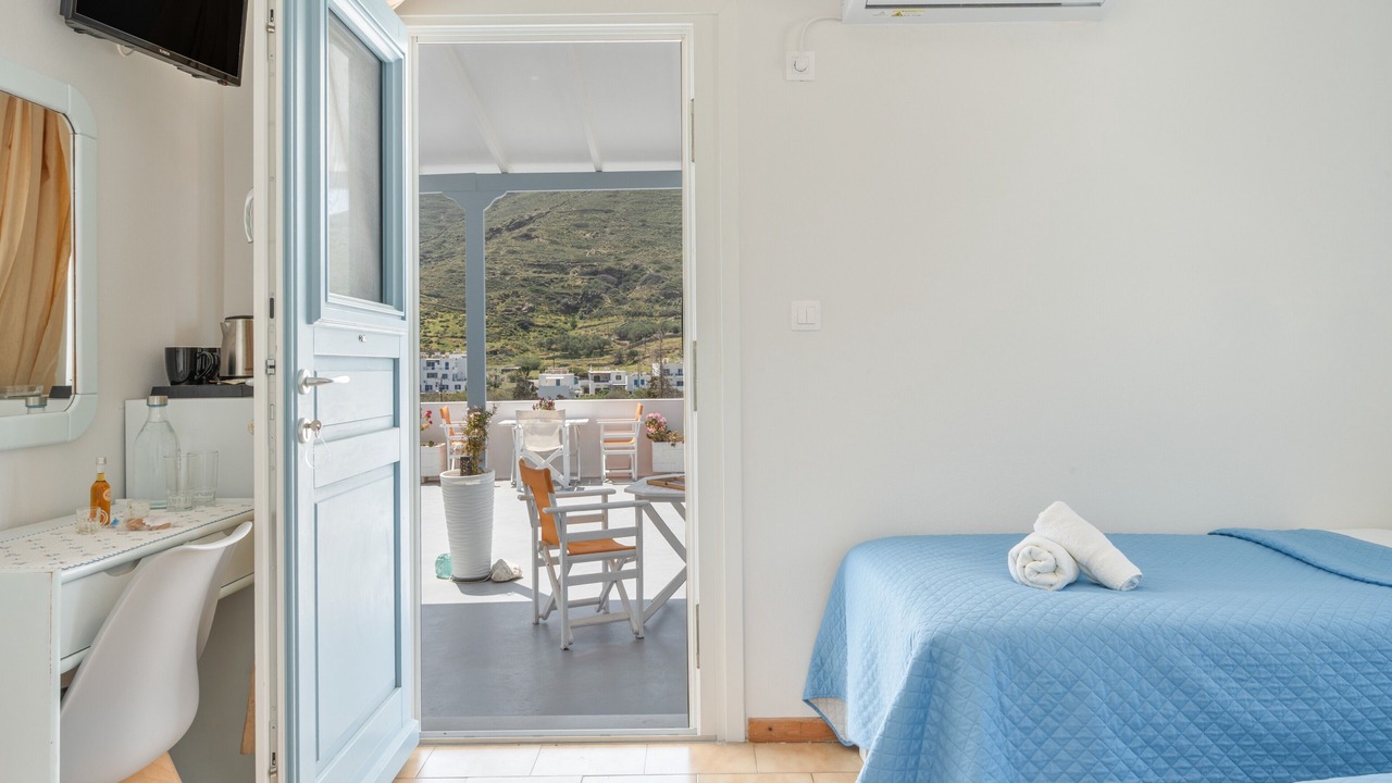 Photo of Bedroom in Katapola