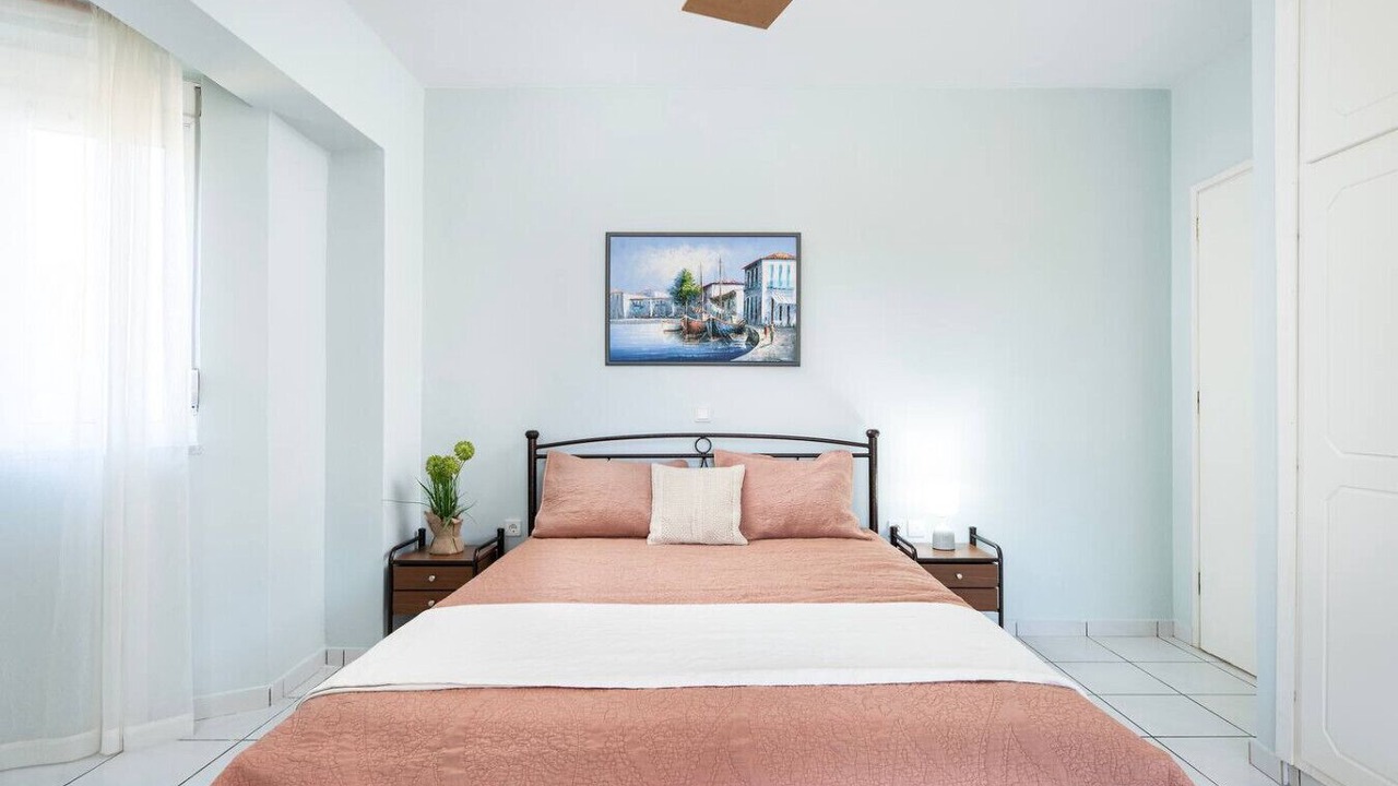 Photo of Bedroom in Marmari