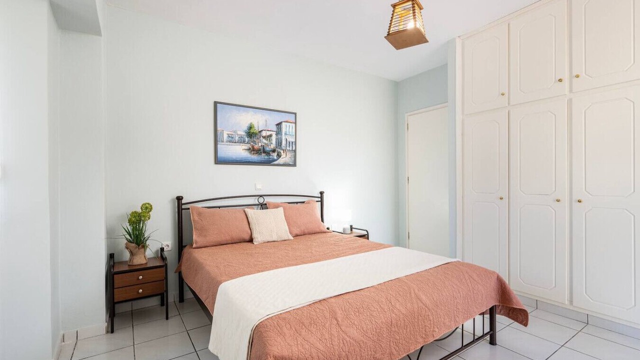 Photo of Bedroom in Marmari