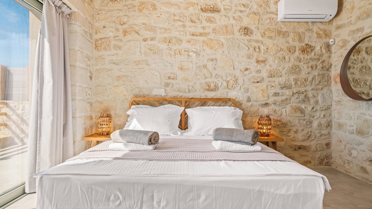 Photo of Bedroom in Minoa Pediada