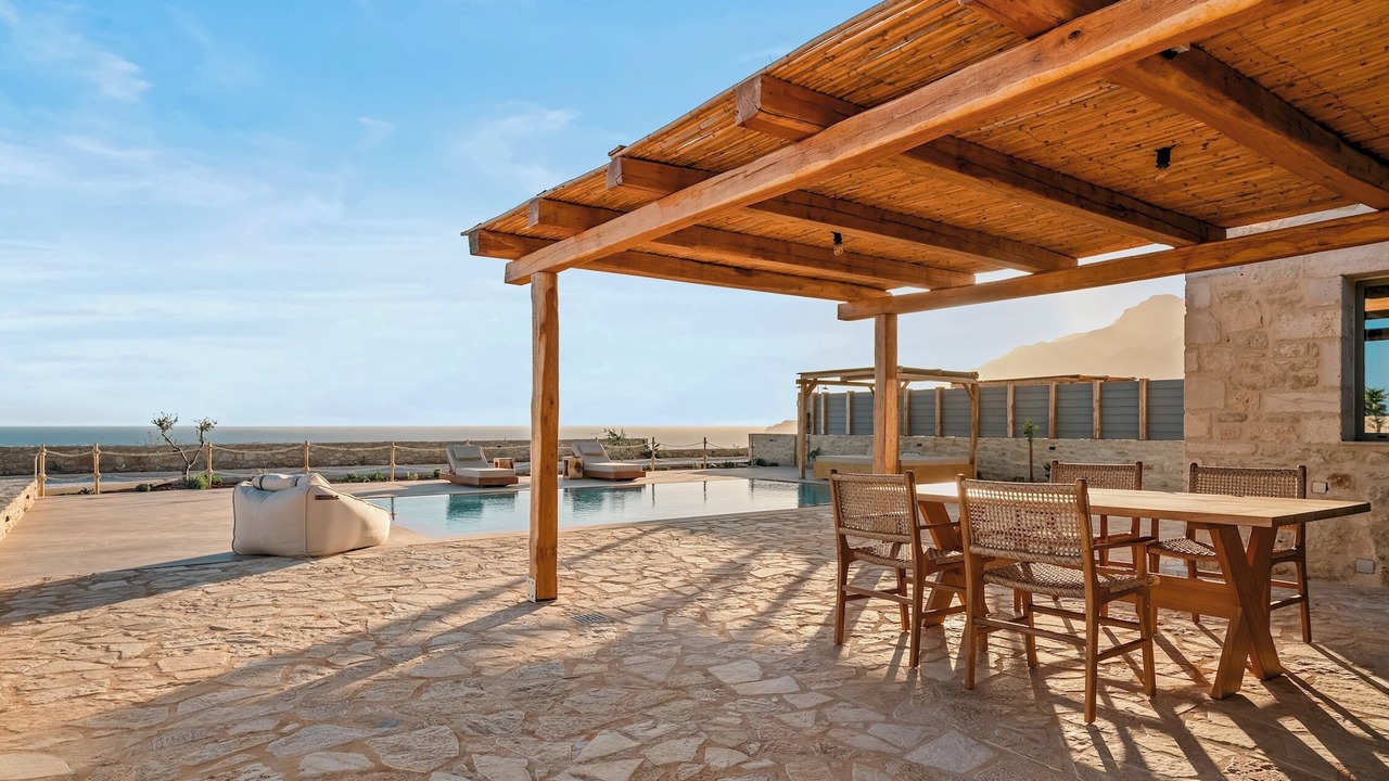 Photo of Outdoor in Minoa Pediada