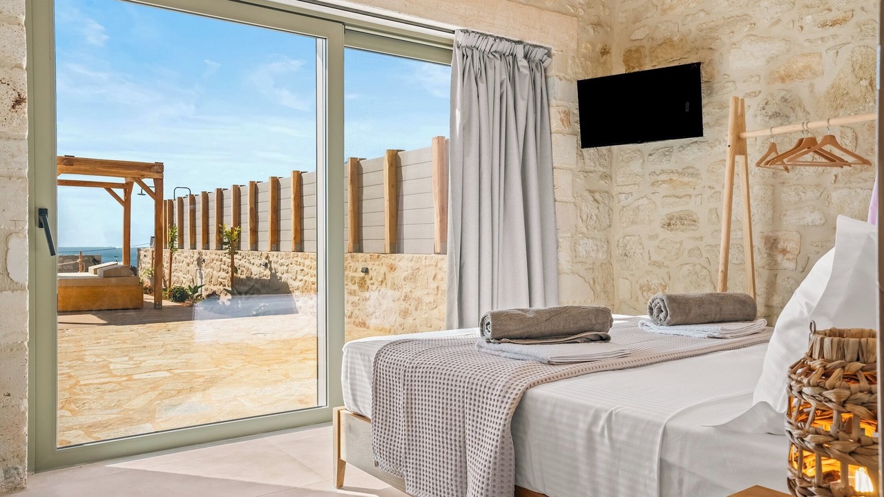 Photo of Bedroom in Minoa Pediada