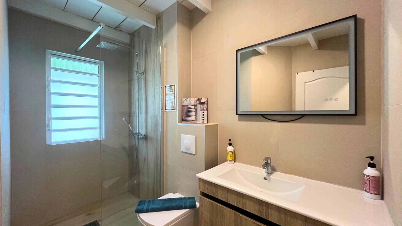 Photo of Bathroom in Pihaena