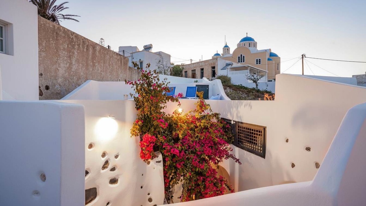 Photo of Outdoor in Fira