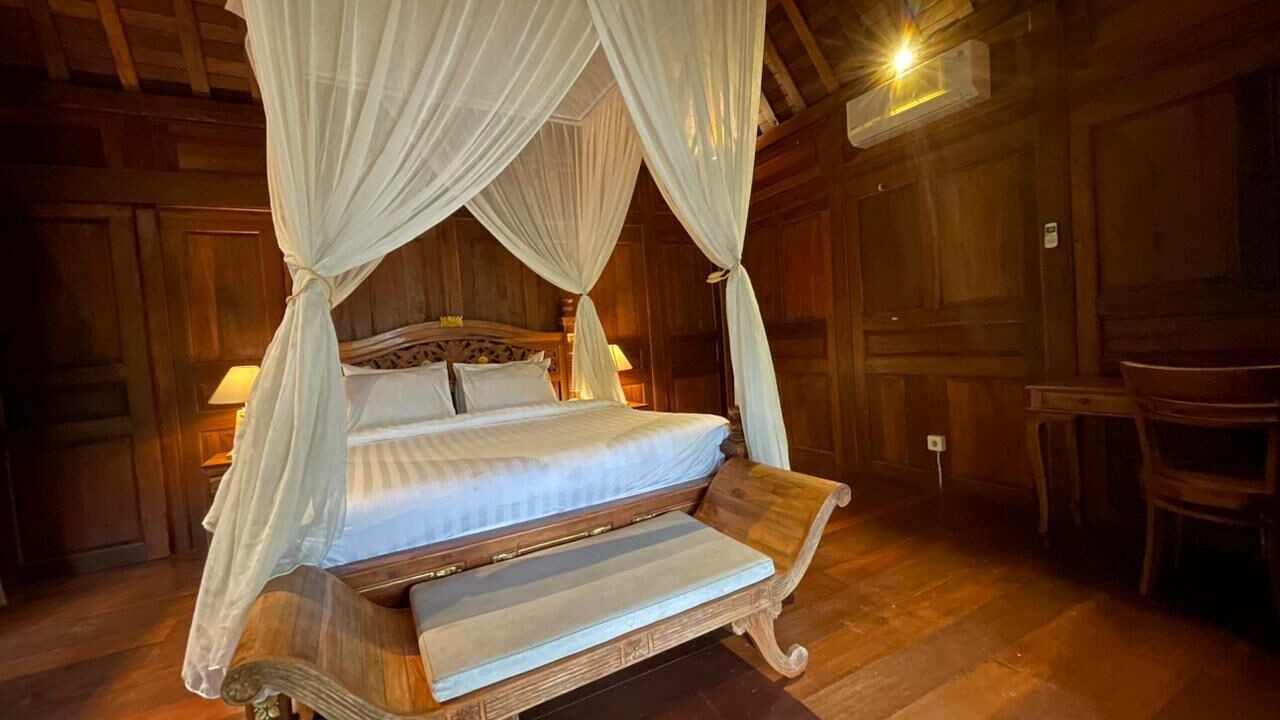 Photo of Bedroom in Sambahan