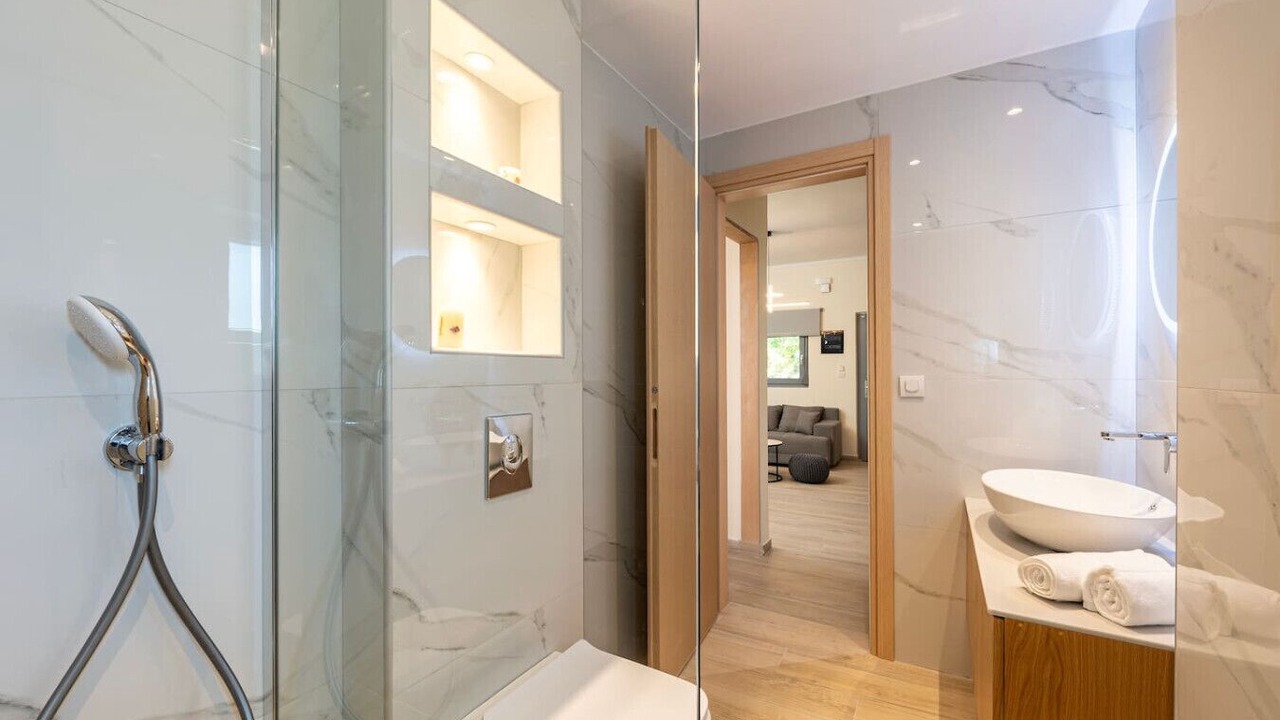 Photo of Bathroom in Tingaki
