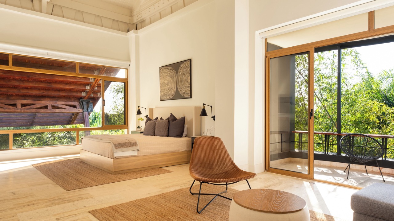 Photo of Bedroom in Los Altos