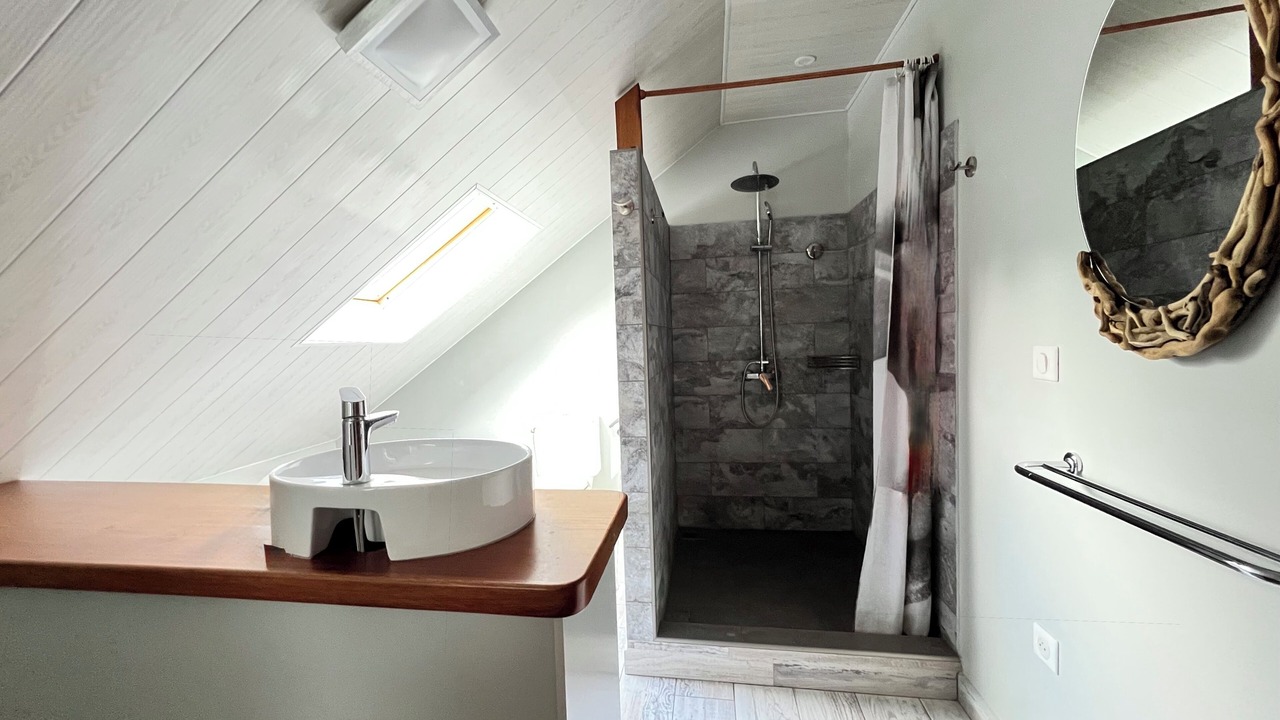 Photo of Bathroom in Maharepa