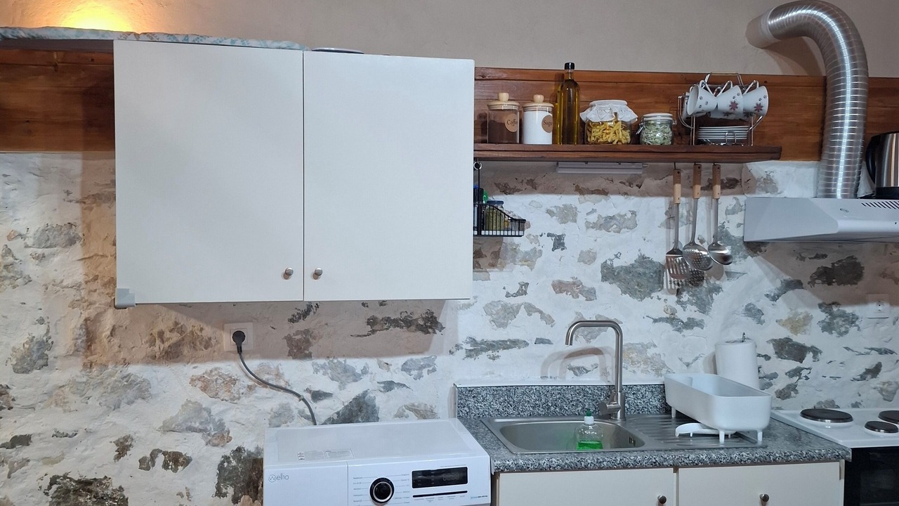 Photo of Kitchen in Kymi-Aliveri