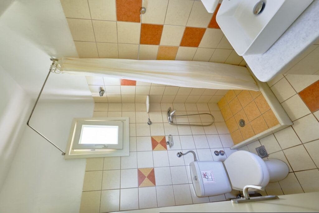 Photo of Bathroom in Parasporos