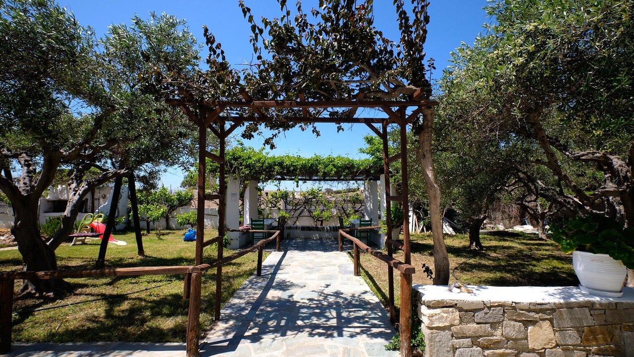 Photo of Outdoor in Parasporos