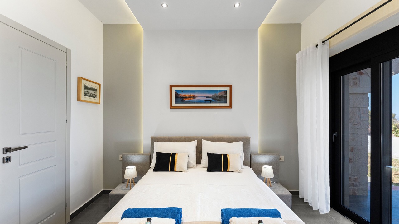 Photo of Bedroom in Douliana