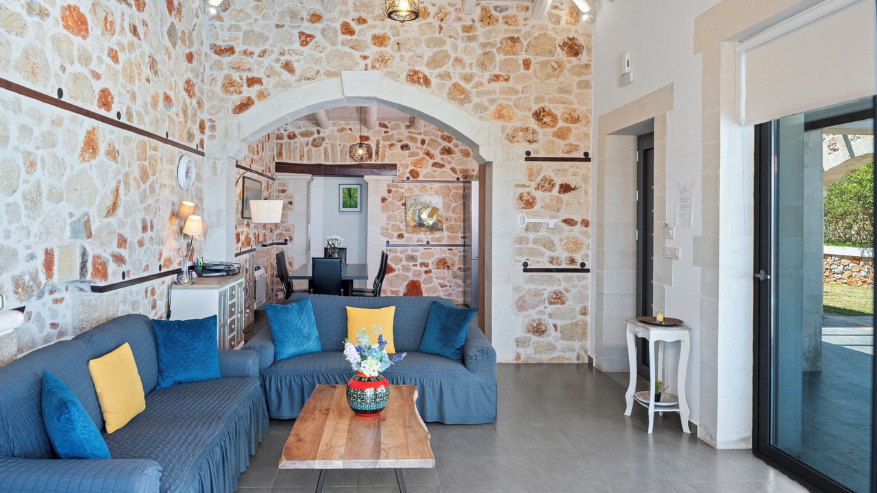 Photo of Livingroom in Douliana