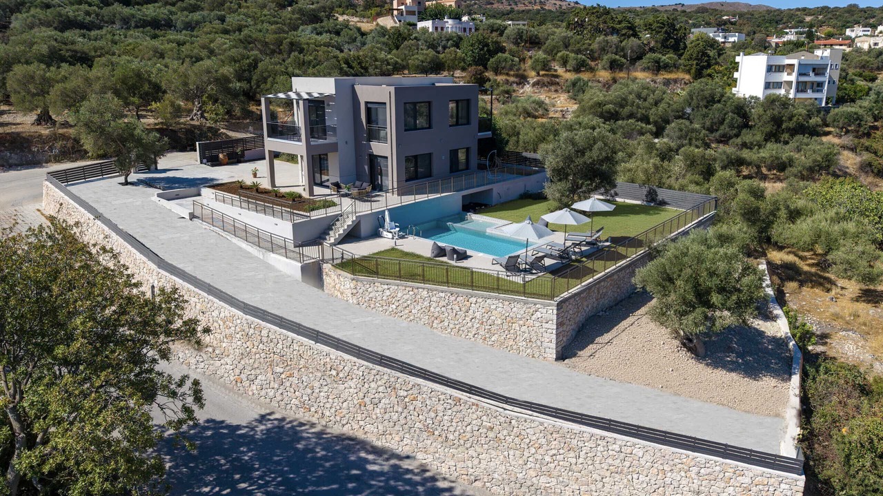 Photo of Outdoor in Gerani