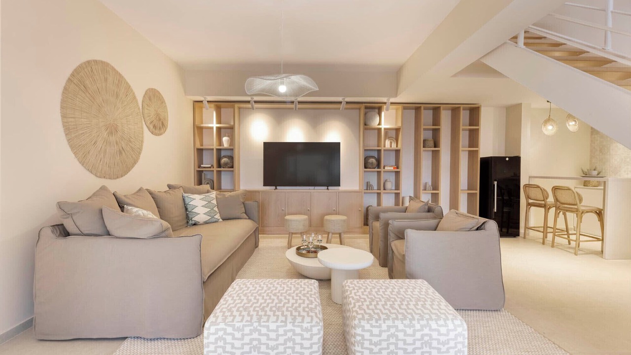 Photo of Livingroom in Agios Emilianos
