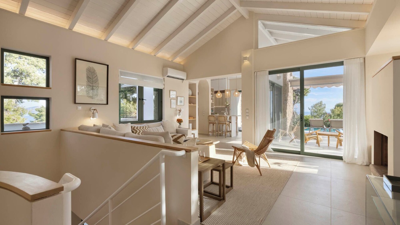 Photo of Livingroom in Agios Emilianos