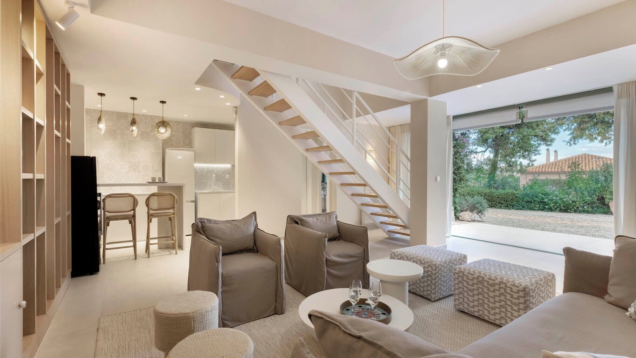 Photo of Livingroom in Agios Emilianos