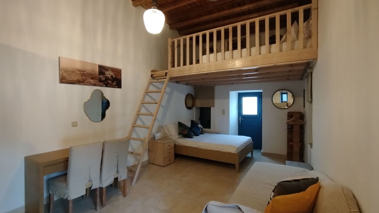 Photo of Livingroom in Lagoudi Zia