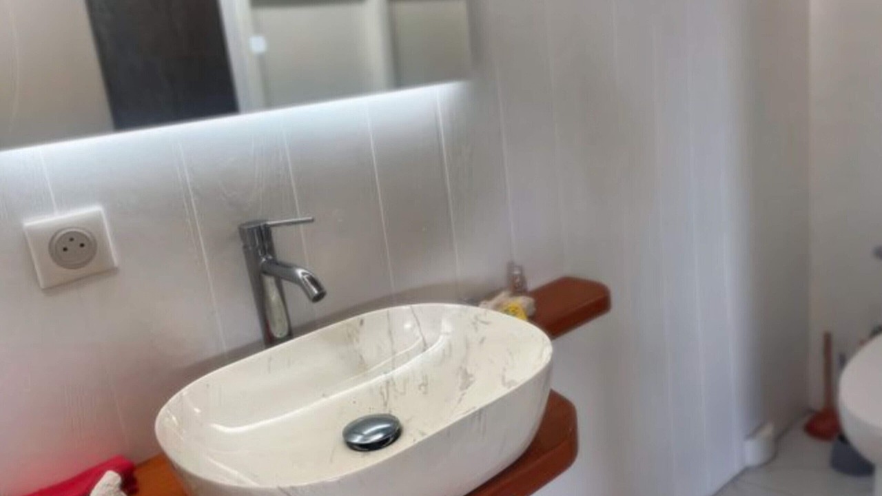 Photo of Bathroom in Opoa