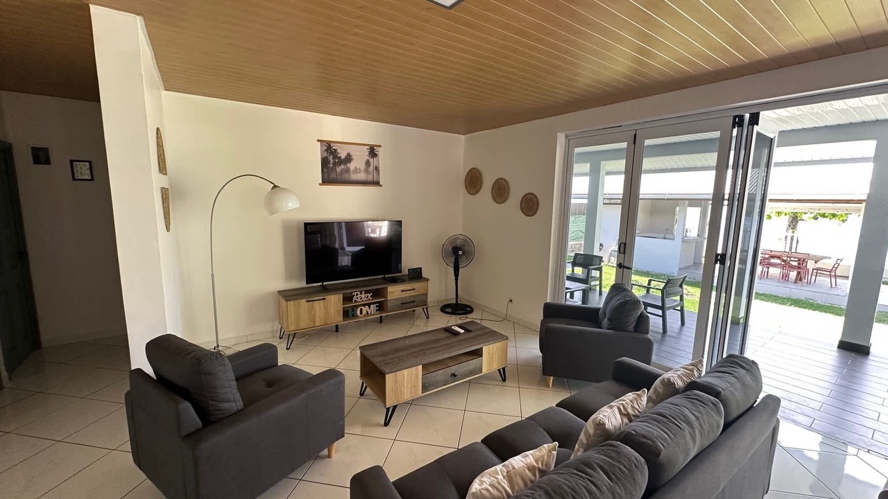 Photo of Livingroom in Temae