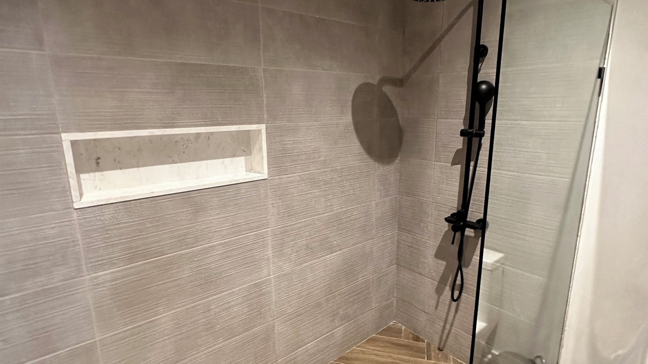 Photo of Bathroom in Evaristo Morales