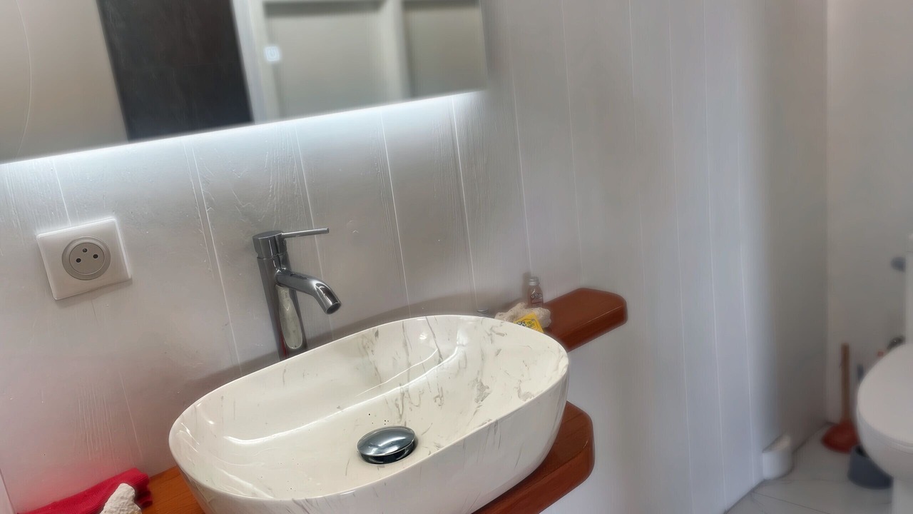 Photo of Bathroom in Opoa