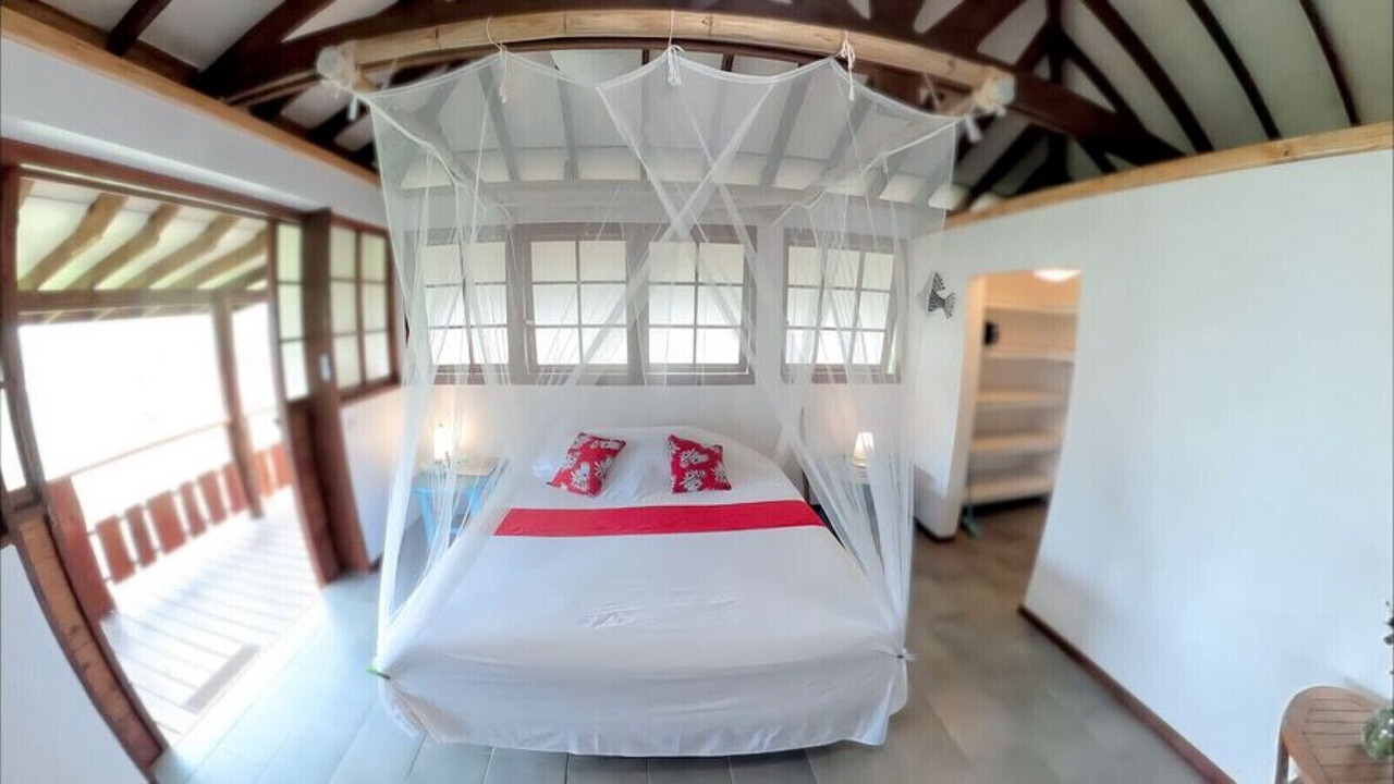 Photo of Bedroom in Opoa