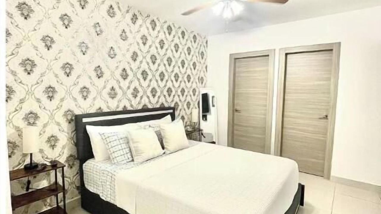Photo of Bedroom in Veron