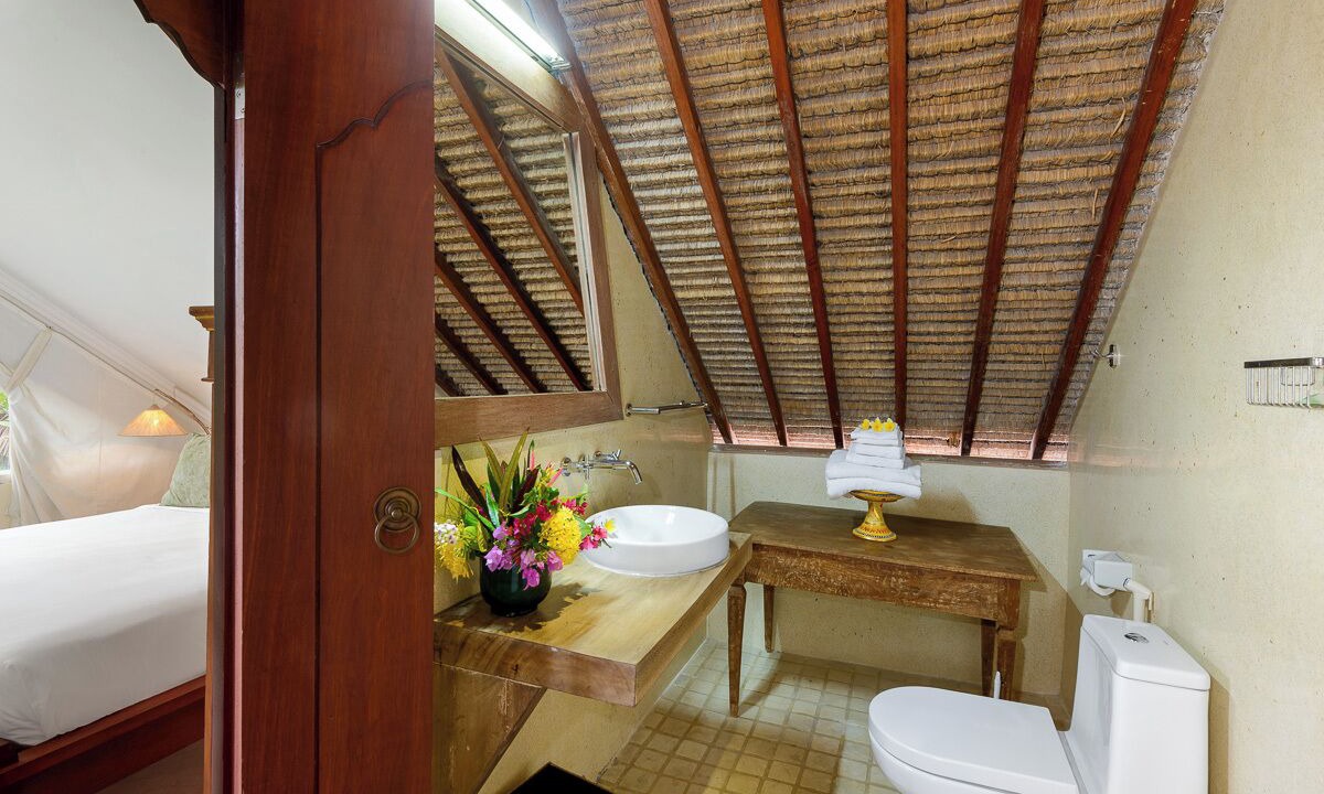Photo of Bathroom in Suraberata