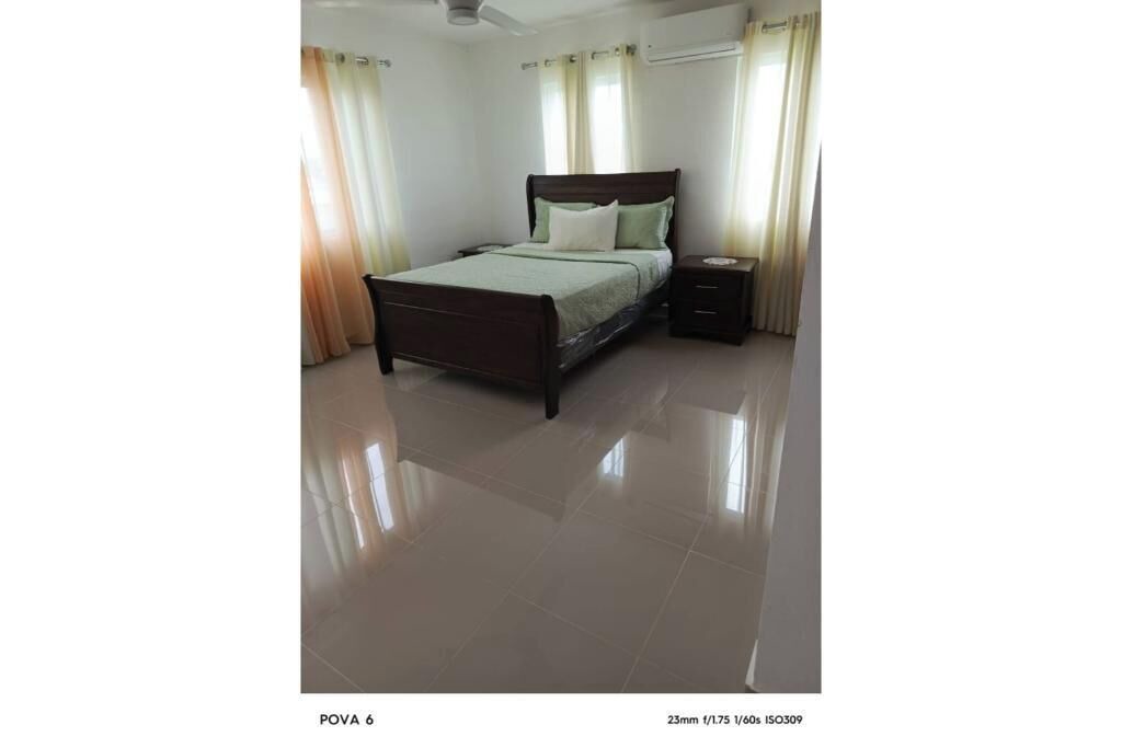 Photo of Bedroom in Veron
