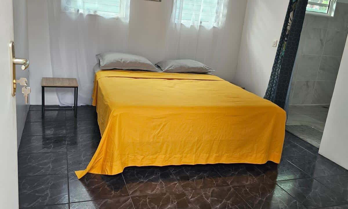 Photo of Bedroom in Teahupo'o