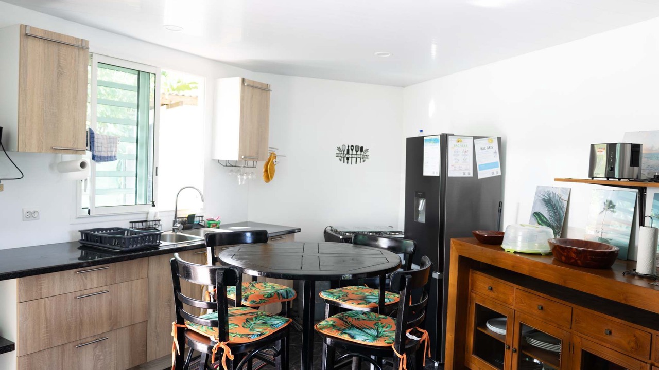 Photo of Kitchen in Teahupo'o