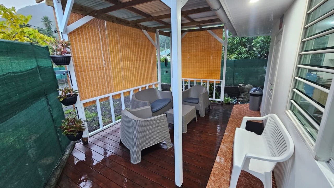 Photo of Patio Balcony in Teahupo'o