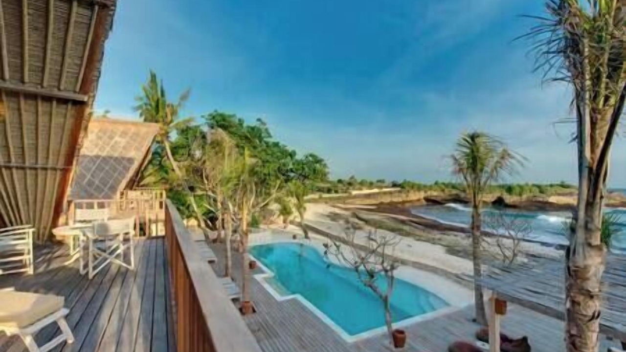 Photo of Outdoor in Mushroom Bay