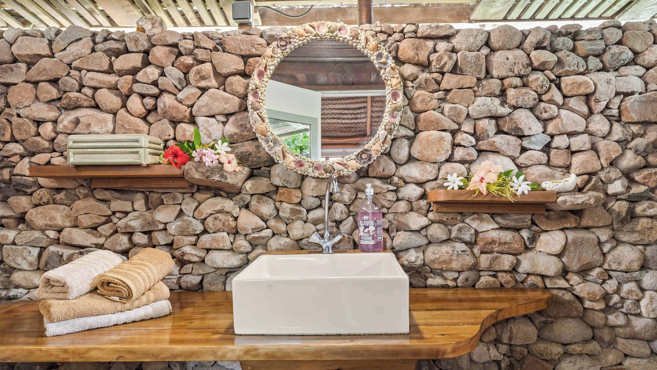 Photo of Bathroom in Teavaro