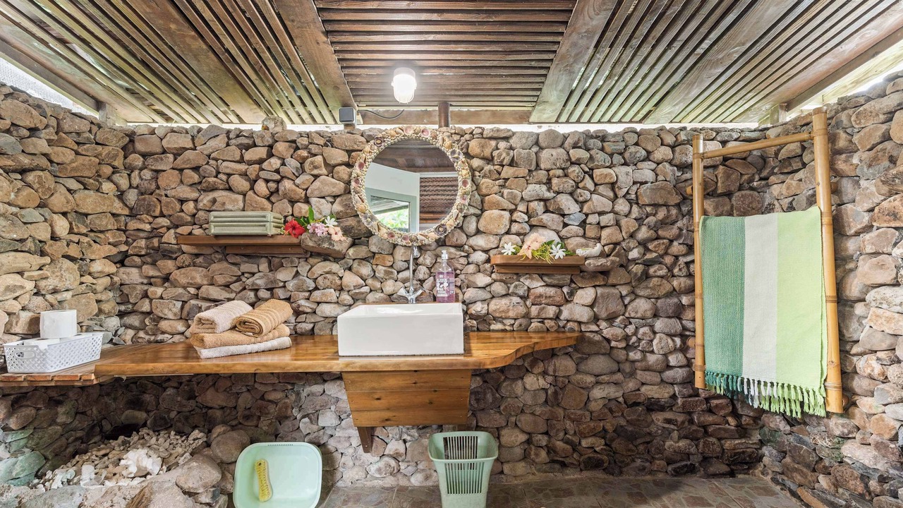 Photo of Bathroom in Teavaro