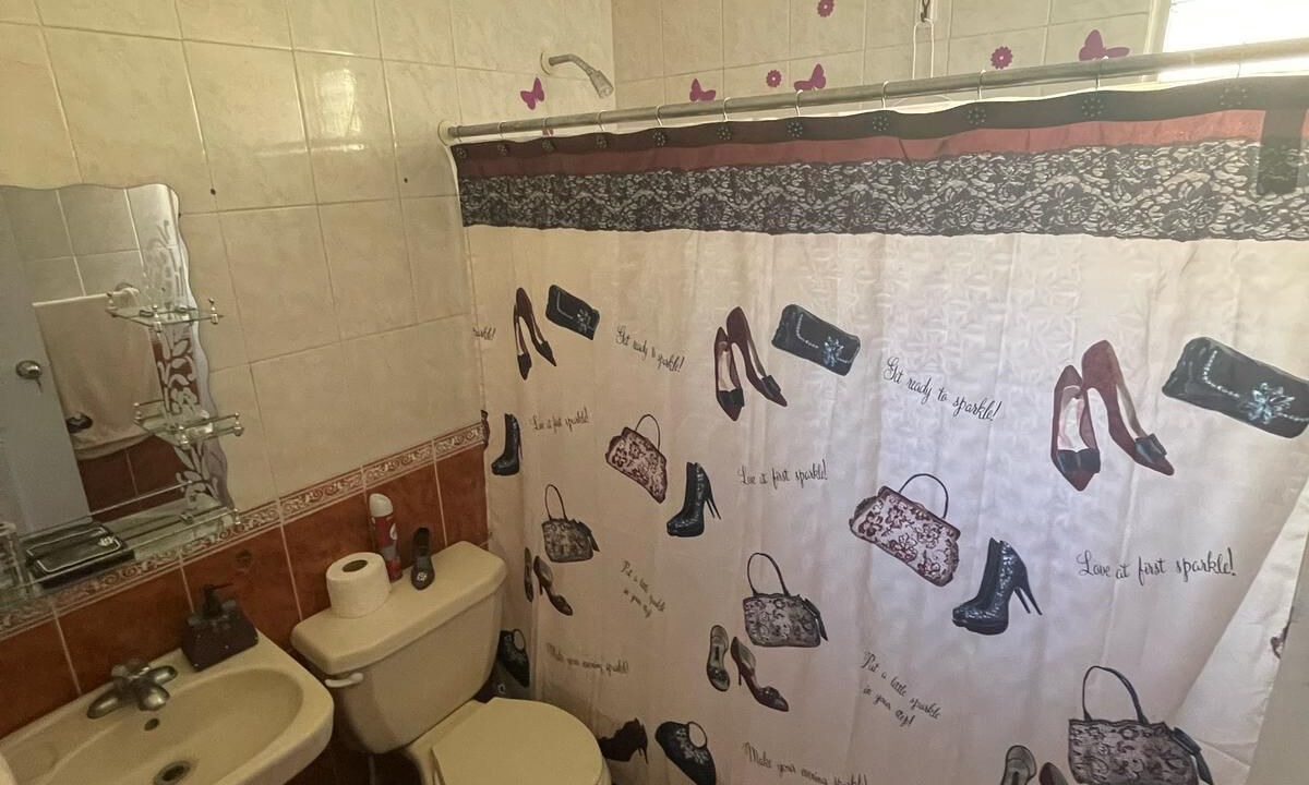 Photo of Bathroom in Los Alcarrizos