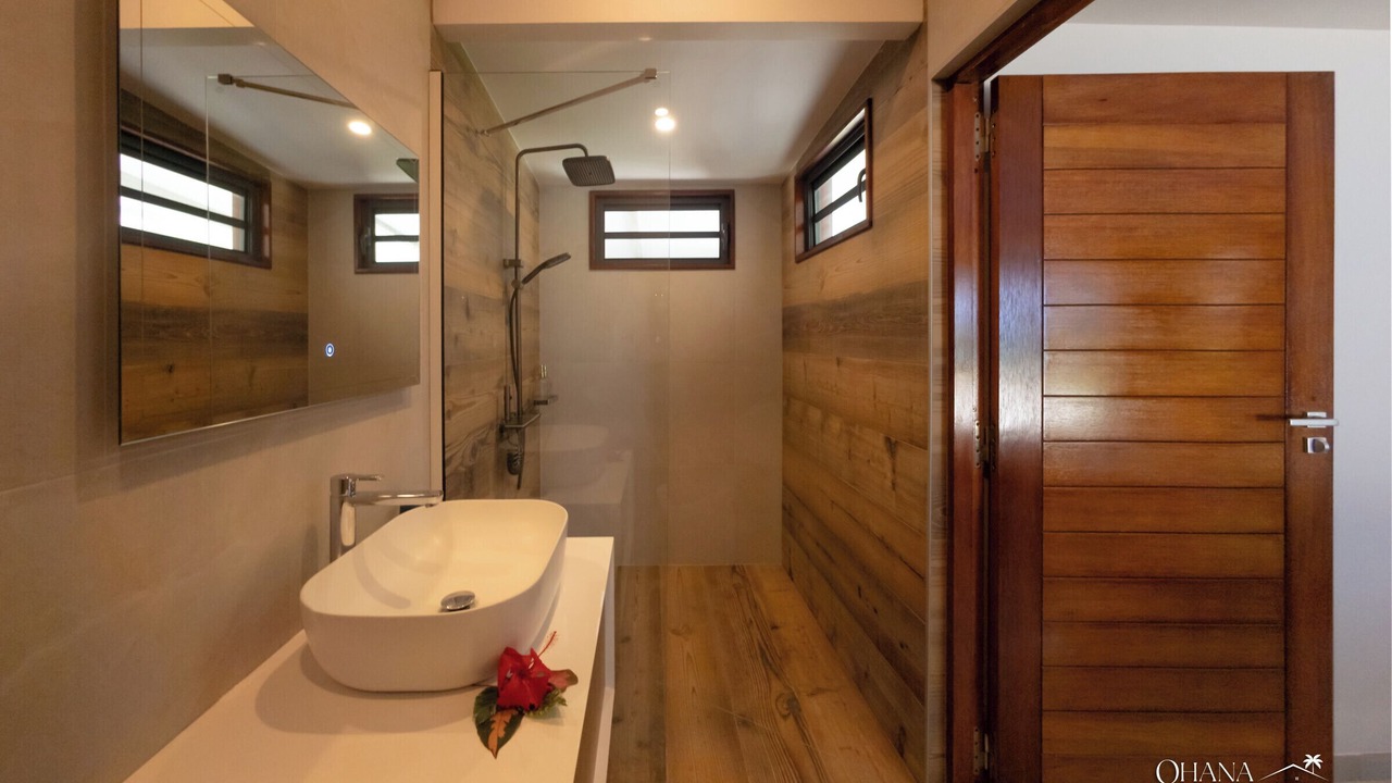 Photo of Bathroom in Moorea-Maiao