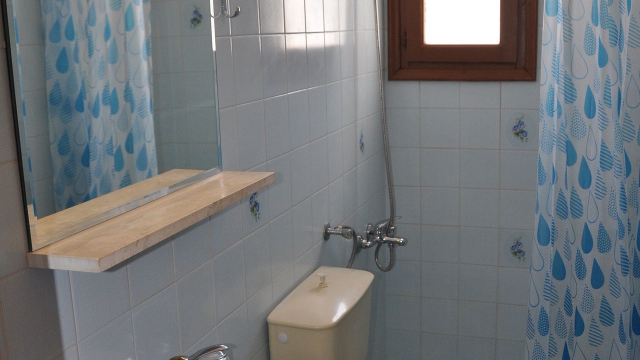 Photo of Bathroom in Aliki