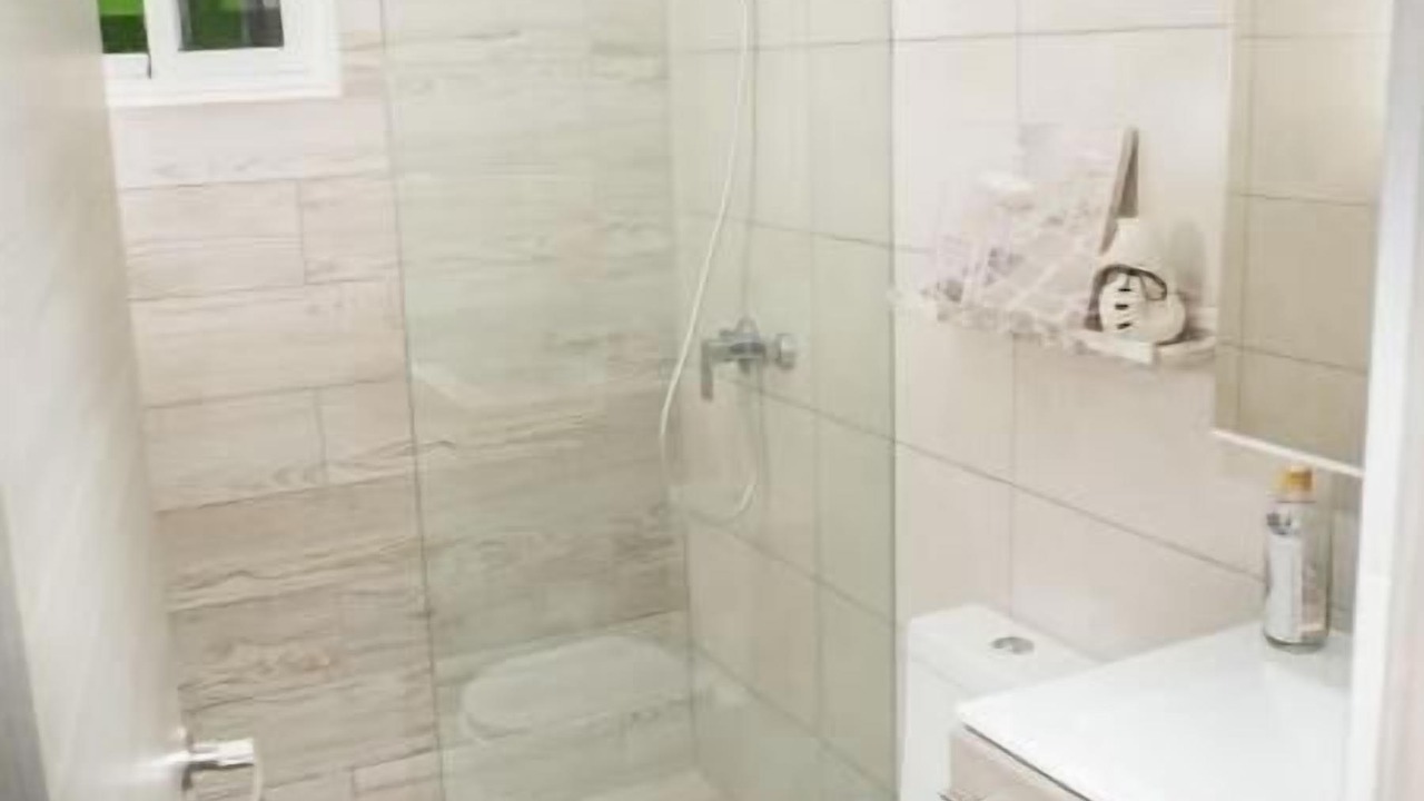 Photo of Bathroom in Veron