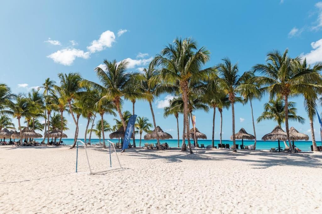 Photo of Others in Dominicus