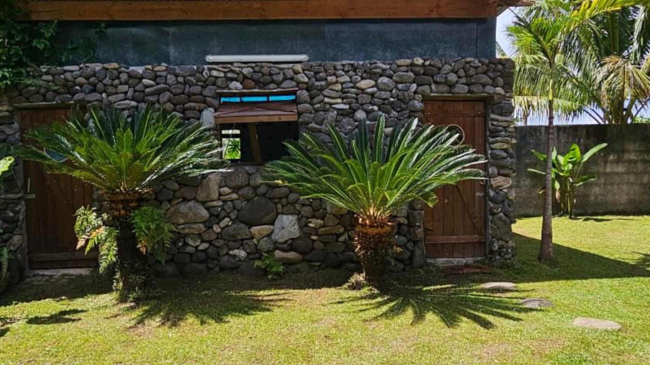 Photo of Outdoor in Teahupo'o
