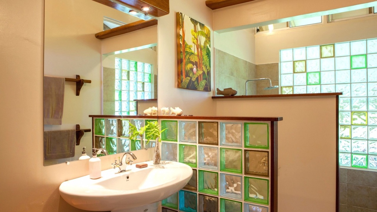 Photo of Bathroom in Taha'a