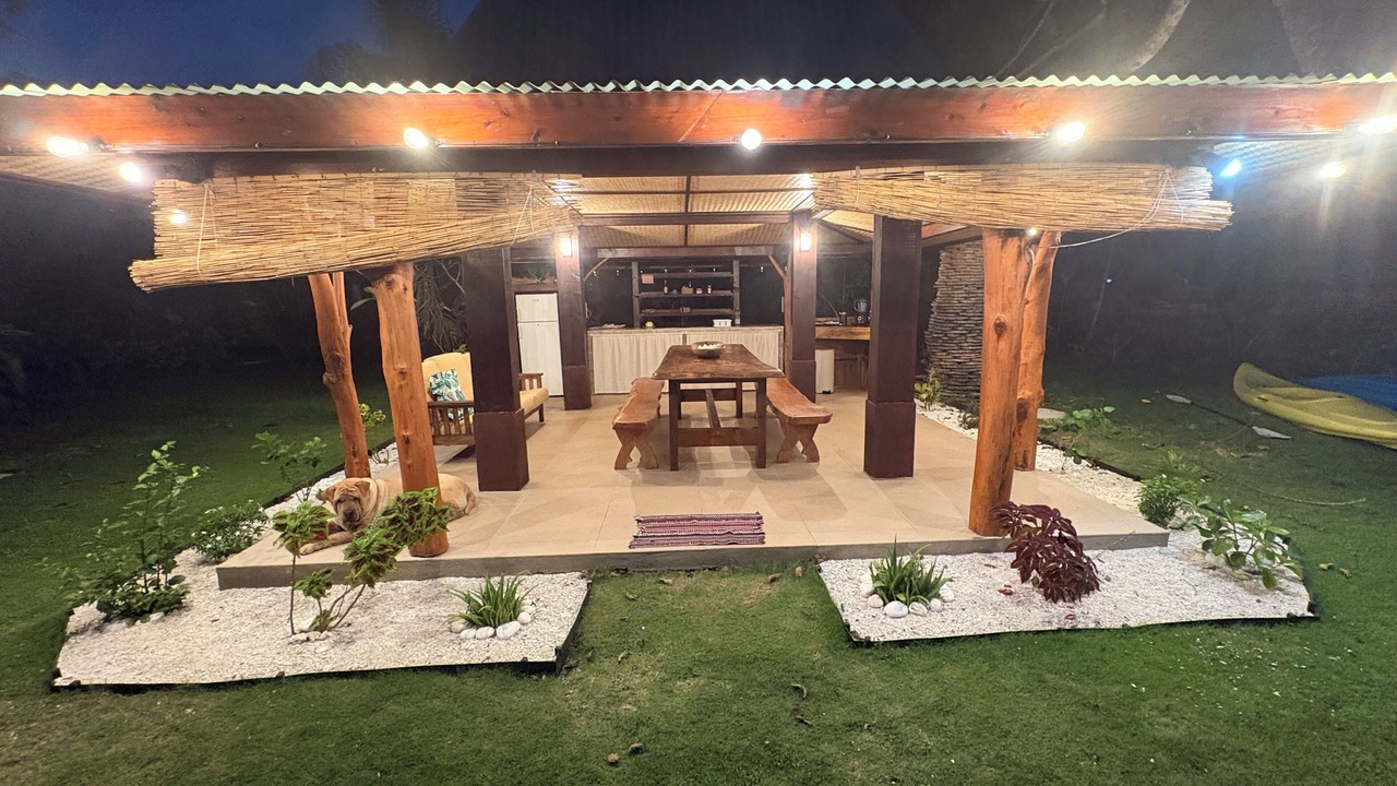 Photo of Outdoor in Cook's Bay